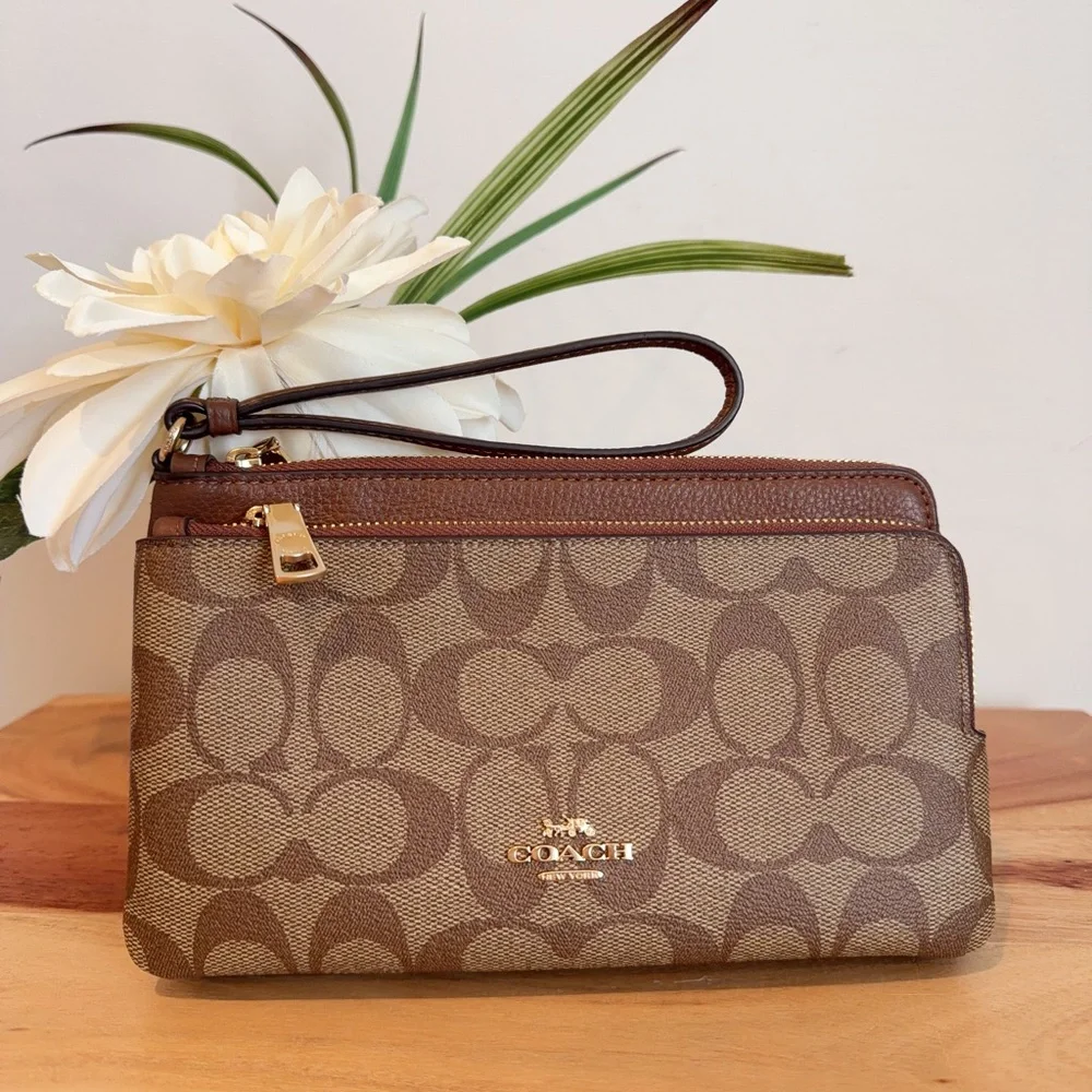 NWT Coach Double Zip Wallet In Signature Canvas